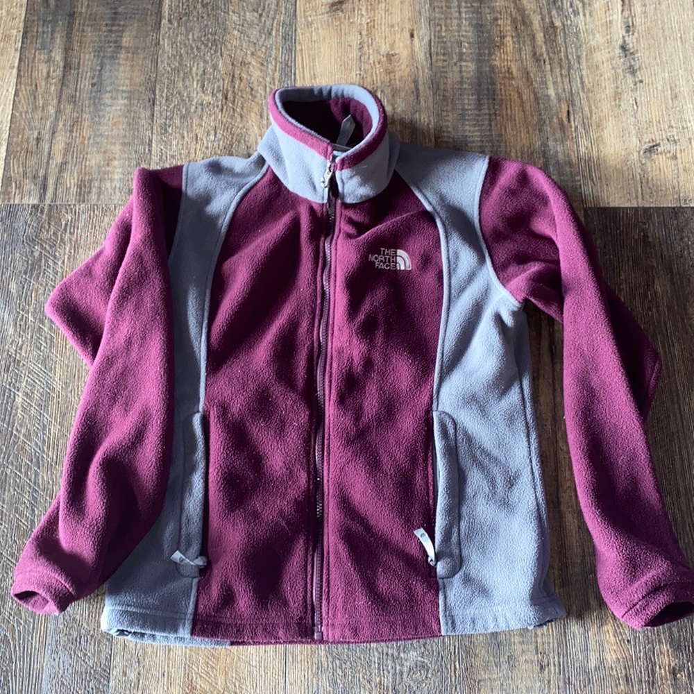 Womens small The North Face fleece jacket